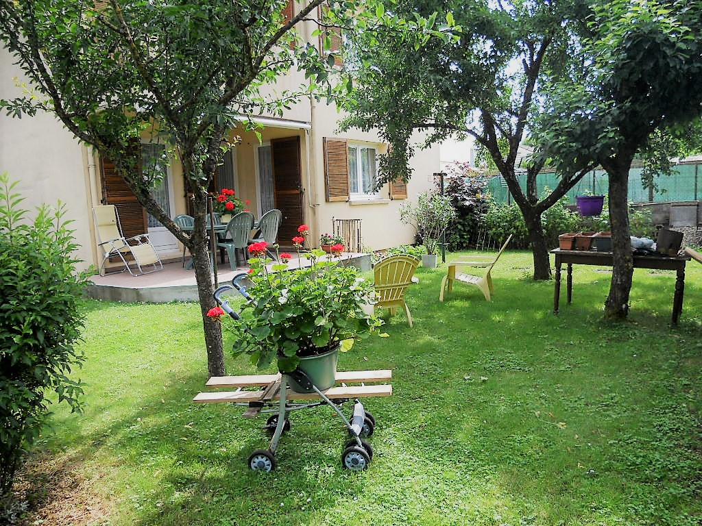 Maison 5 pièces 107 m² GARAGE JARDIN à vendre à Sainte MARIE AUX CHENES Maison 5 pièces 107 m² GARAGE JARDIN à vendre à Sainte MARIE AUX CHENES