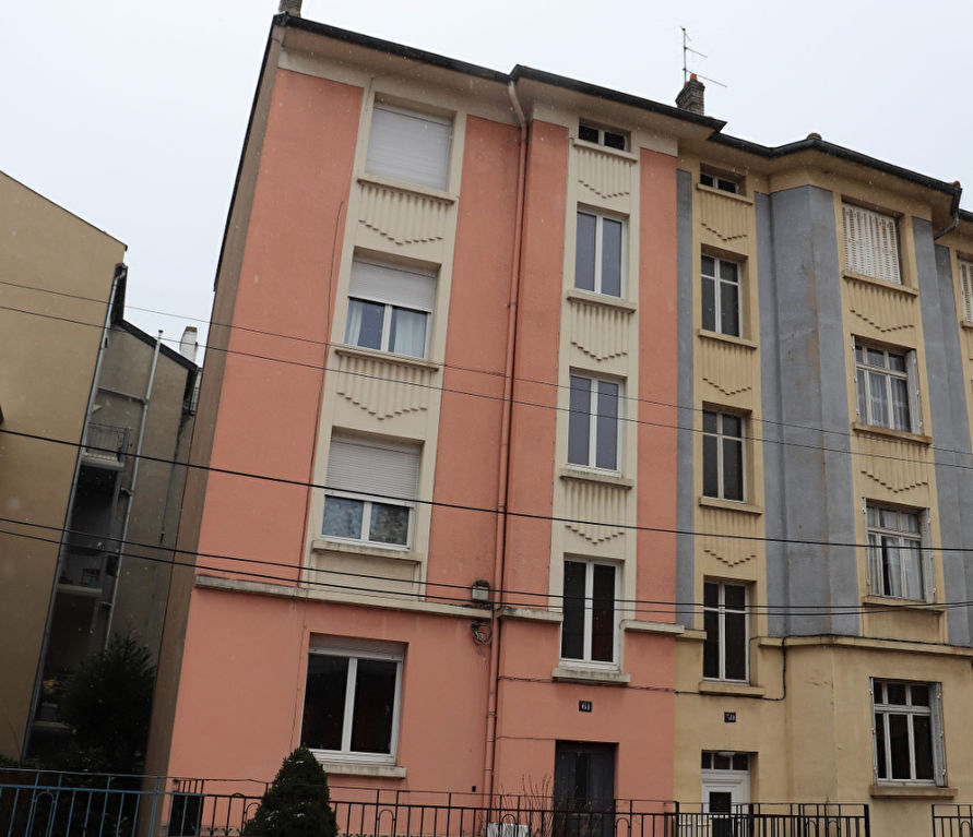 Immeuble de 235 m² composé de 5 appartements caves et jardin à vendre à METZ SAINTE THERESE Immeuble de 235 m² composé de 5 appartements caves et jardin à vendre à METZ SAINTE THERESE