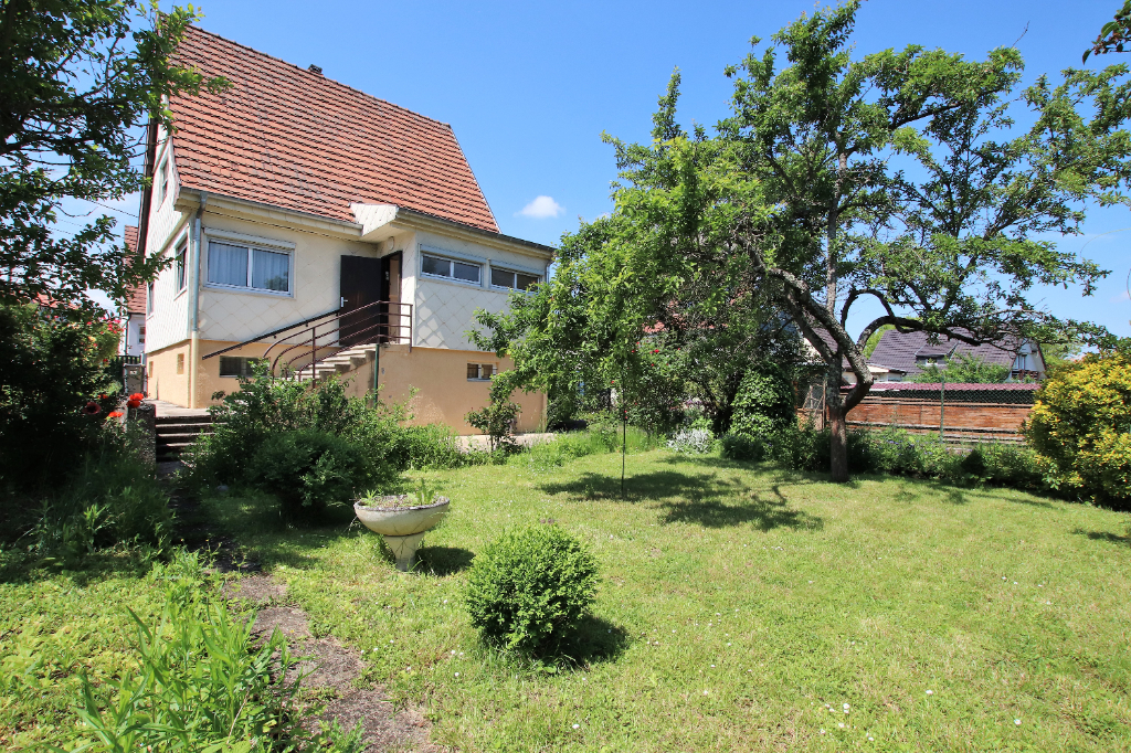 Maison individuelle 4 pièces 102 m² sous-sol garage jardin à vendre à METZ Plantières Maison individuelle 4 pièces 102 m² sous-sol garage jardin à vendre à METZ Plantières