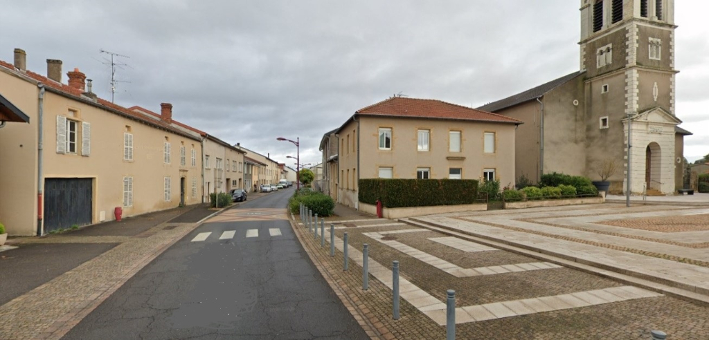 Terrain de 20 ares avec maison 12 pièces à AY SUR MOSELLE Terrain de 20 ares avec maison 12 pièces à AY SUR MOSELLE