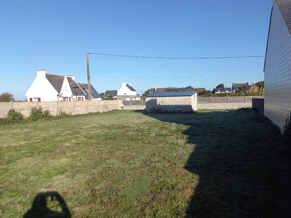 Terrain constructible de 395 m2 à Saint-Pierre - Penmarch Terrain constructible de 395 m2 à Saint-Pierre - Penmarch