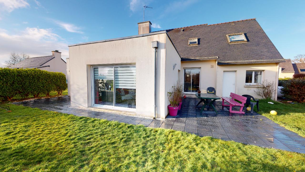 Grande maison 4ch + garage proche bourg PLOMEUR Grande maison 4ch + garage proche bourg PLOMEUR