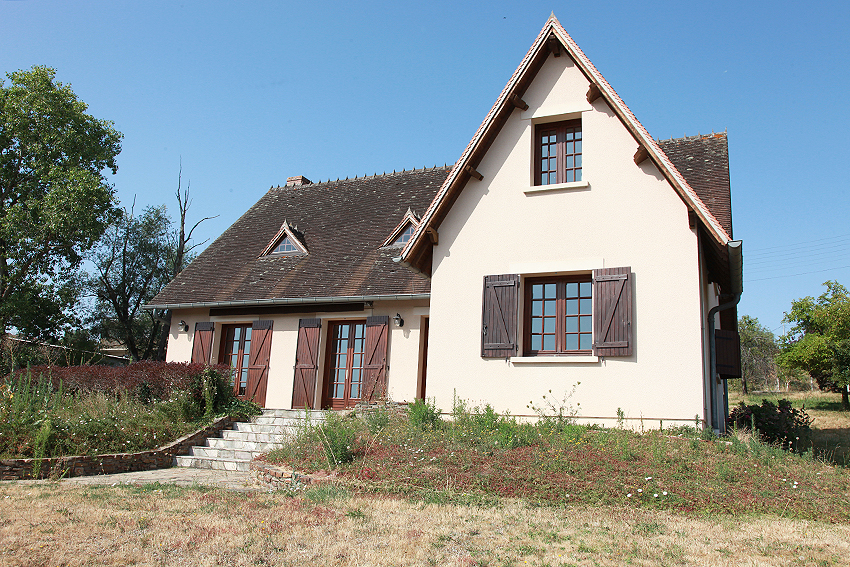 Maison Montlucon 5 pièce(s) 172 m2 Maison Montlucon 5 pièce(s) 172 m2