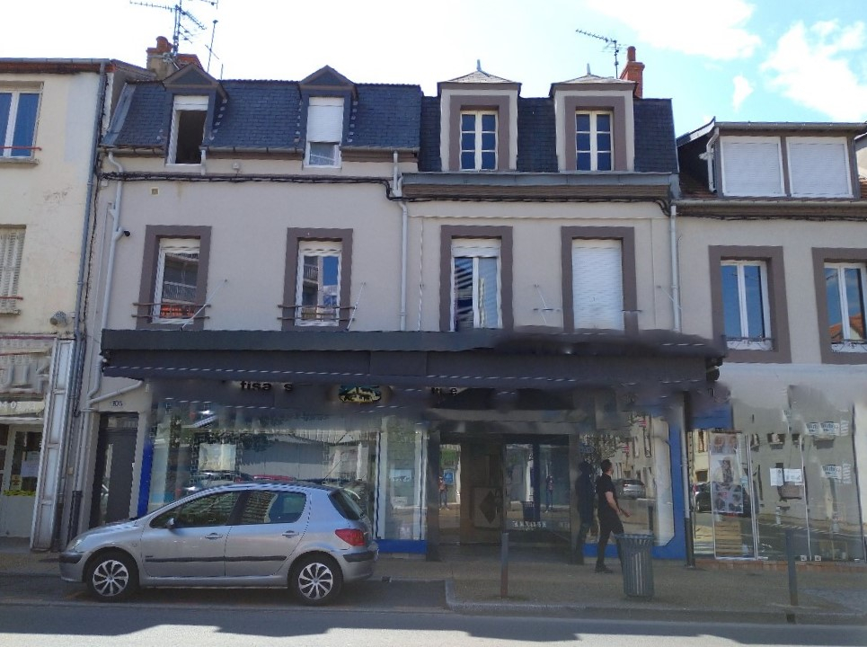 Immeuble Montlucon 12 pièce(s) 270.47 m2 Immeuble Montlucon 12 pièce(s) 270.47 m2