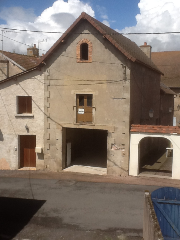 Bâtiment/ Garage Jaligny Sur Besbre Bâtiment/ Garage Jaligny Sur Besbre