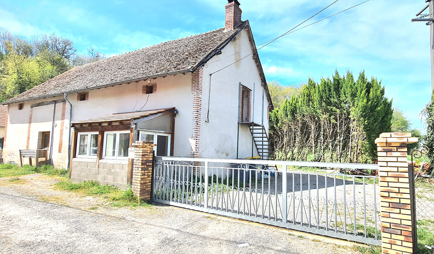 Longère Saint Pourcain Sur Sioule 95 m2 Longère Saint Pourcain Sur Sioule 95 m2