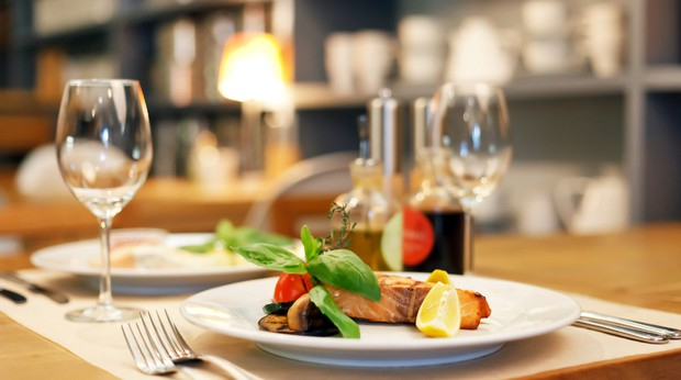 A VENDRE RESTAURANT LICENCE IV STATION BALNEAIRE DU 44 A VENDRE RESTAURANT LICENCE IV STATION BALNEAIRE DU 44