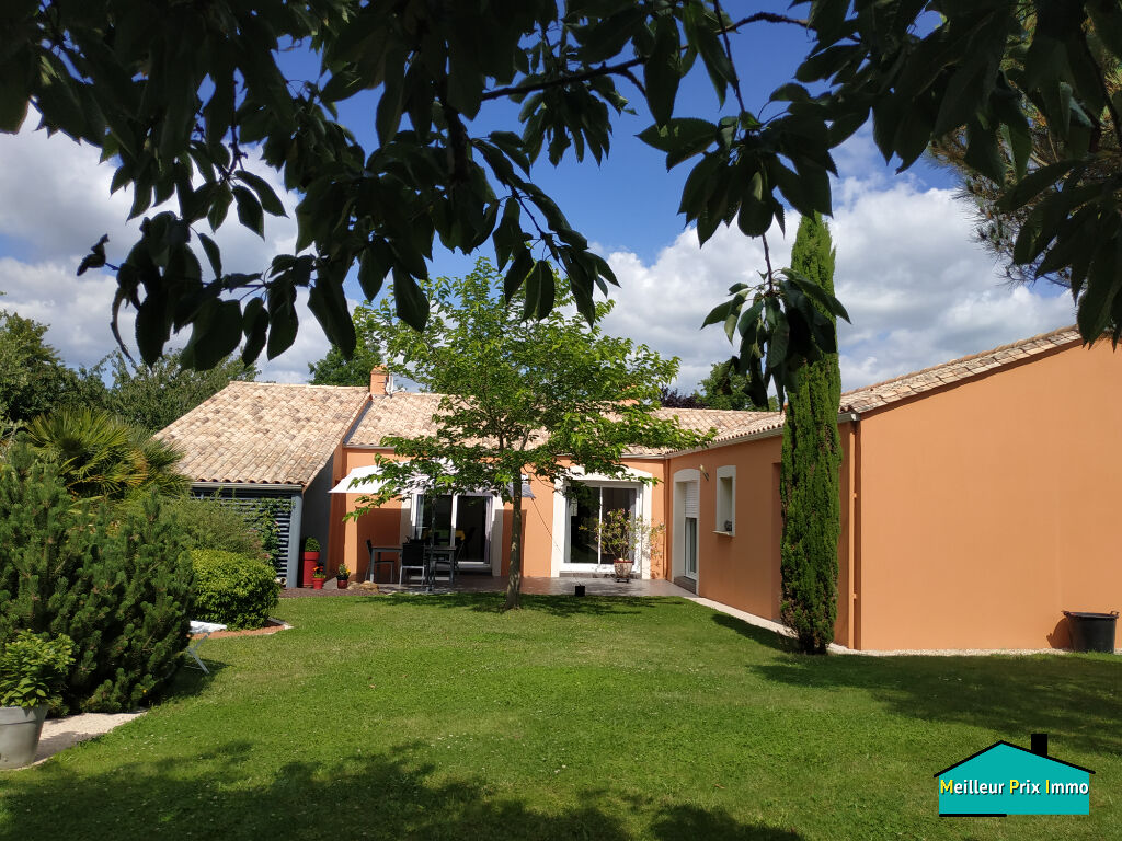 Maison Saint Philbert De Grand Lieu 165.12 m2 Maison Saint Philbert De Grand Lieu 165.12 m2