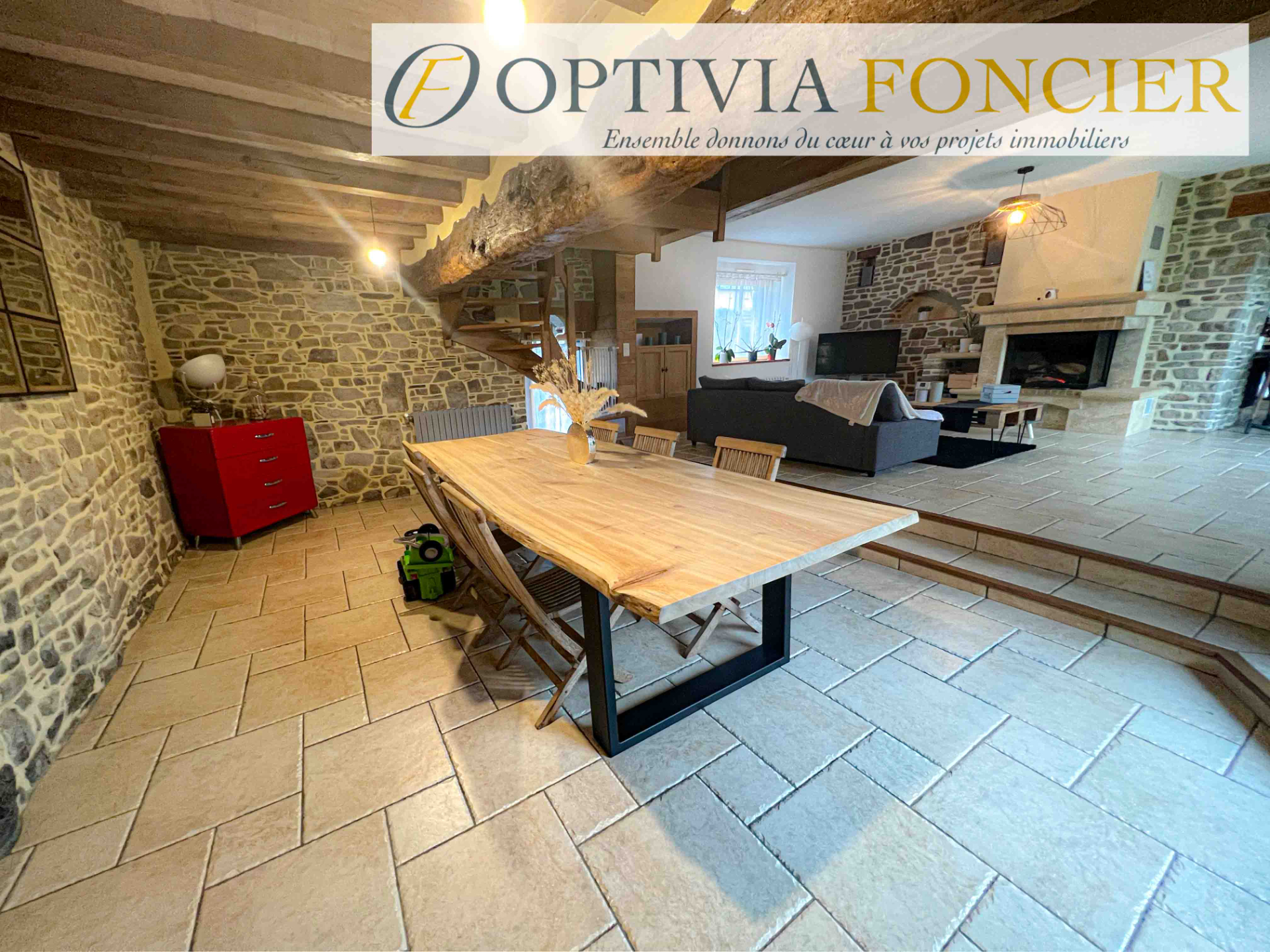 Longère en pierres T7 174 m² - 838 m² (Proche gare sans nuisance) Longère en pierres T7 174 m² - 838 m² (Proche gare sans nuisance)